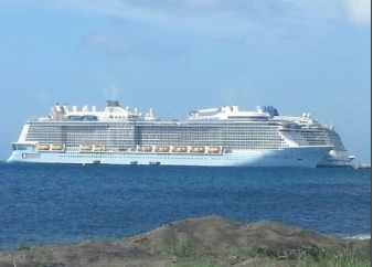 Oasis-class ship "Anthem of the Seas" avoids St Kitts' new cruise pier