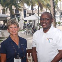 Bahamas DPM Cooper with Marilyn Demartini at Fort Lauderdale International Boat Show