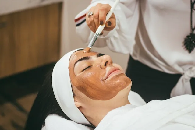 How Beauty Clinics Enhance Clients' Confidence and Quality of Life