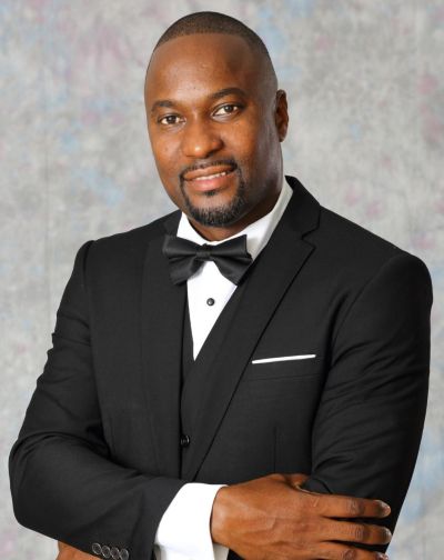Dr. Ryan Simpson M.P. 