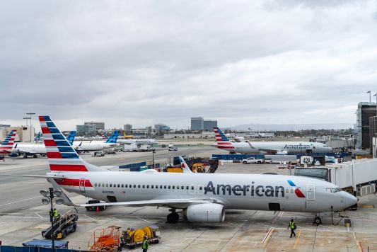 Holiday Travel Made Easy with American Airlines