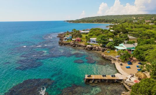 Jakes Hotel: Celebrating 30 Years of Adventure